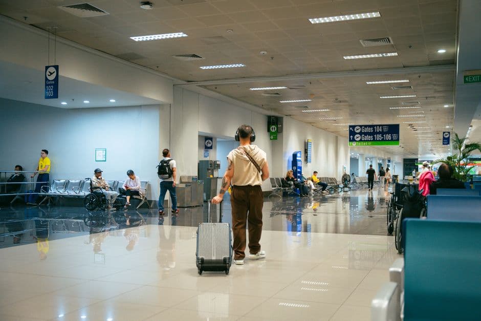 Cam Ranh Airport Accessibility (CXR): Wheelchairs, Lifts and Airline Rules
