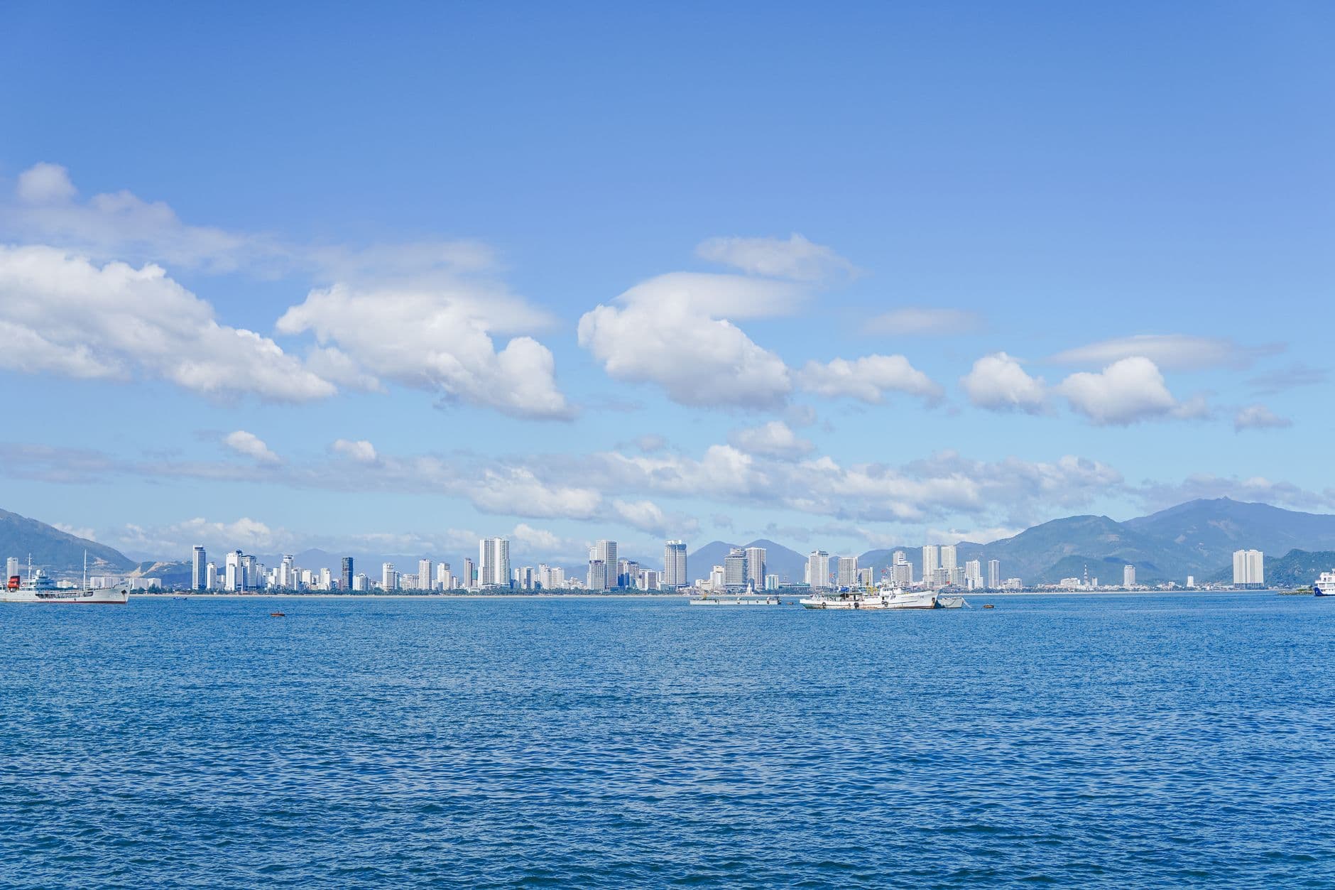 Things to Do in Nha Trang (2026): Beaches, Islands & Temples
